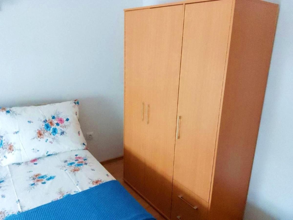 פרוי Apartman Josipa מראה חיצוני תמונה